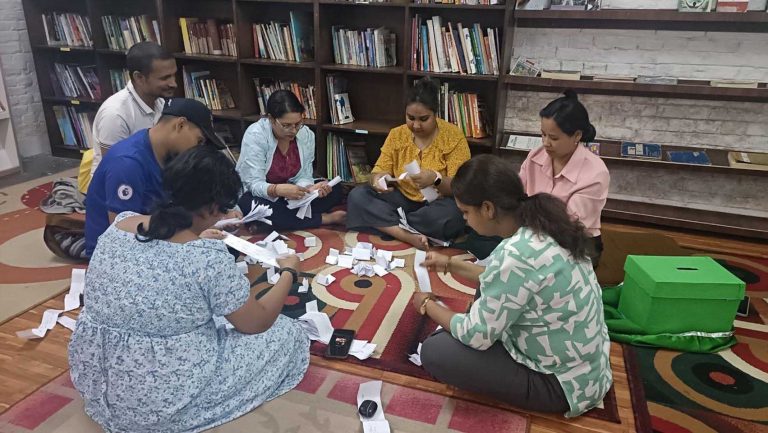 Election Day-Students Leader (1)